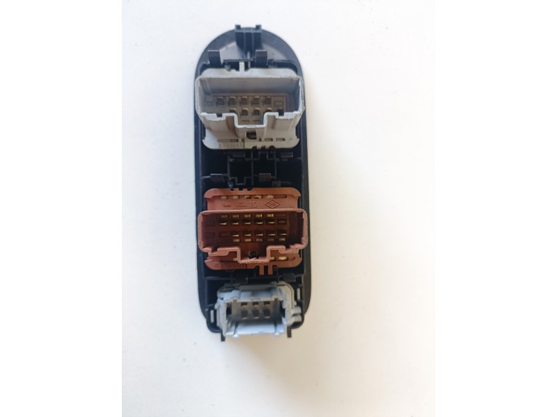Recambio de mando elevalunas delantero derecho para renault scenic ii (jm) f9q818 referencia OEM IAM 8200160603  