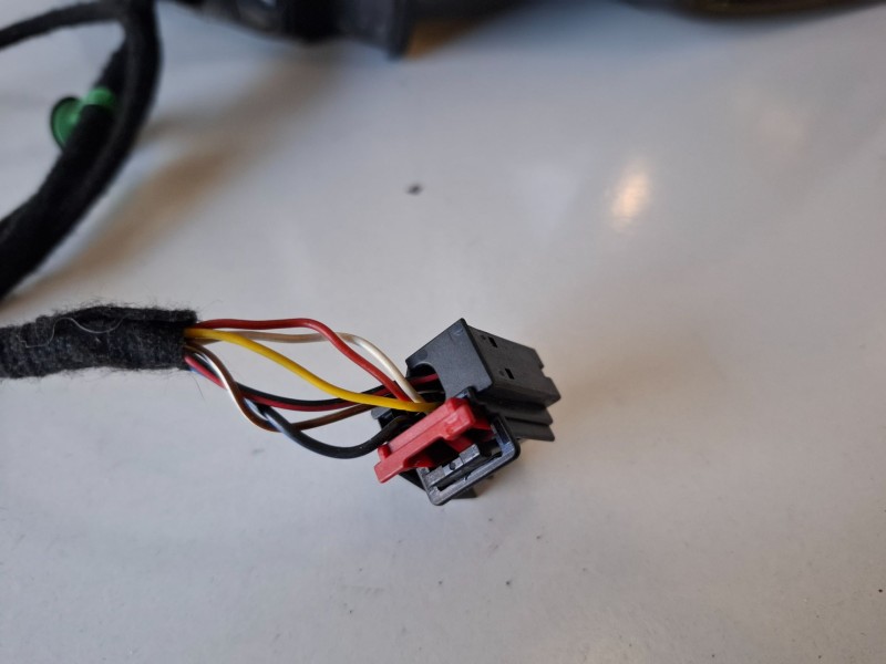 Recambio de retrovisor derecho para volkswagen passat berlina (3c2) cba referencia OEM IAM 010781  