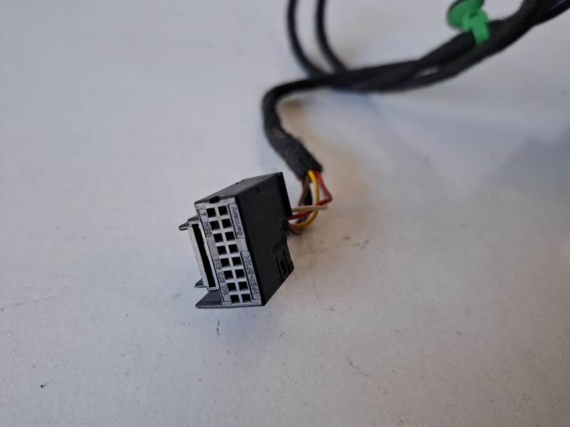 Recambio de retrovisor derecho para volkswagen passat berlina (3c2) cba referencia OEM IAM 010781  