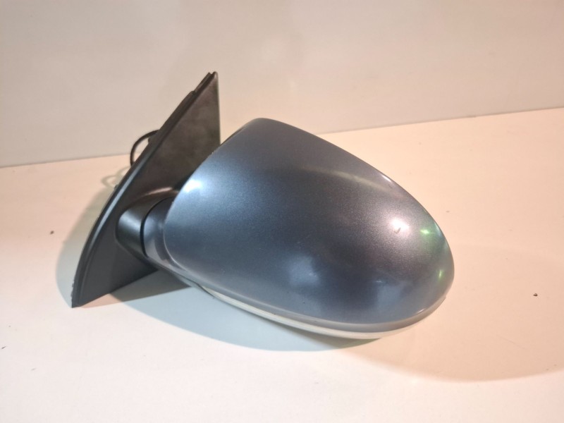 Recambio de retrovisor izquierdo para volkswagen passat berlina (3c2) cba referencia OEM IAM 010781  