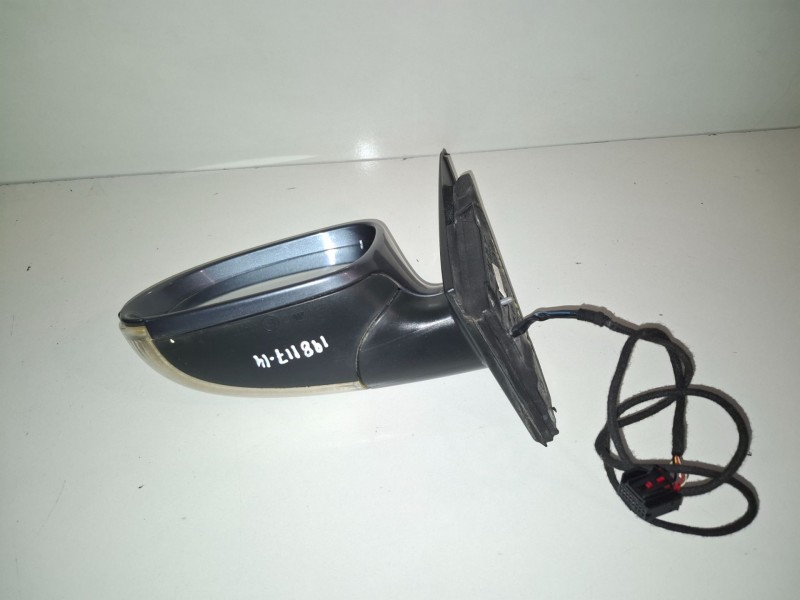 Recambio de retrovisor izquierdo para volkswagen passat berlina (3c2) cba referencia OEM IAM 010781  