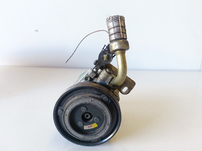 Recambio de compresor aire acondicionado para bmw serie 3 berlina (e36) 174t1 referencia OEM IAM 64528390228  