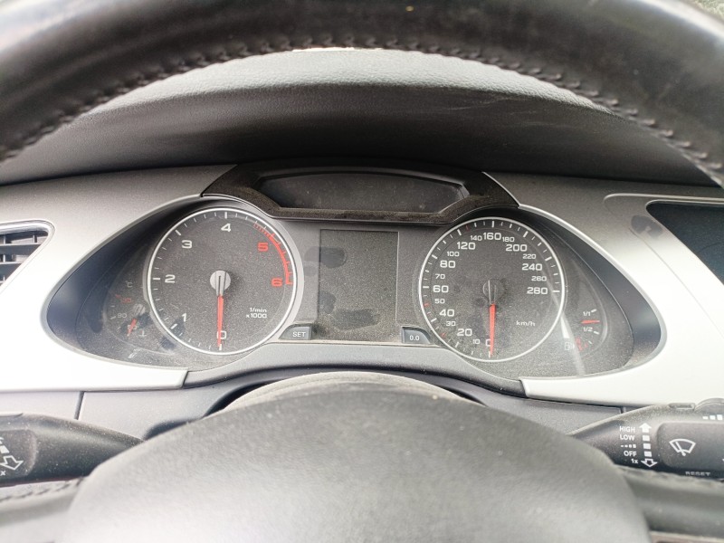 audi a4 avant (8k5) del año 2011