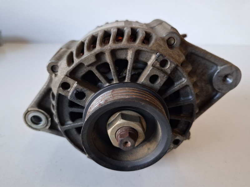 Recambio de alternador para suzuki jimny (sn/fj) g13bb referencia OEM IAM 3140081A00  