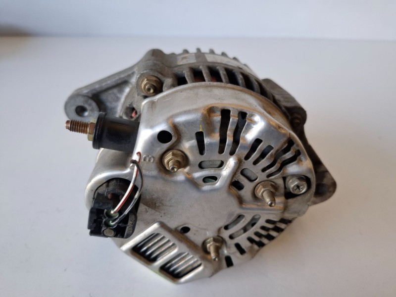 Recambio de alternador para suzuki jimny (sn/fj) g13bb referencia OEM IAM 3140081A00  