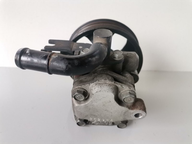 Recambio de bomba direccion para kia sorento (bl) d4cb referencia OEM IAM   