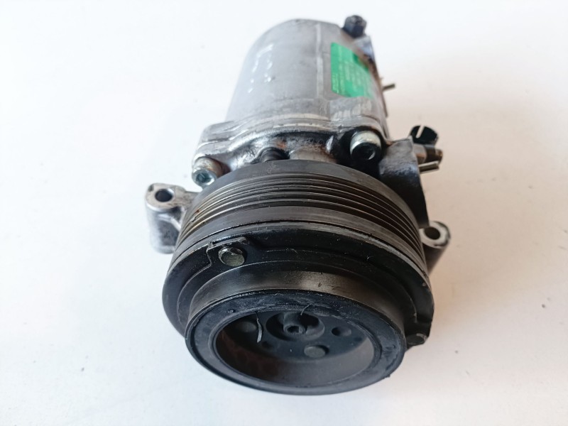 Recambio de compresor aire acondicionado para bmw serie 5 berlina (e39) 204d1 referencia OEM IAM 64528386650  