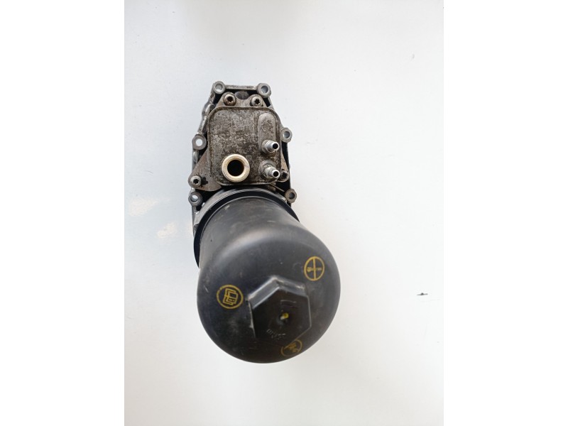 Recambio de enfriador aceite motor para land rover discovery 276dt referencia OEM IAM 4R8Q6C711DA  