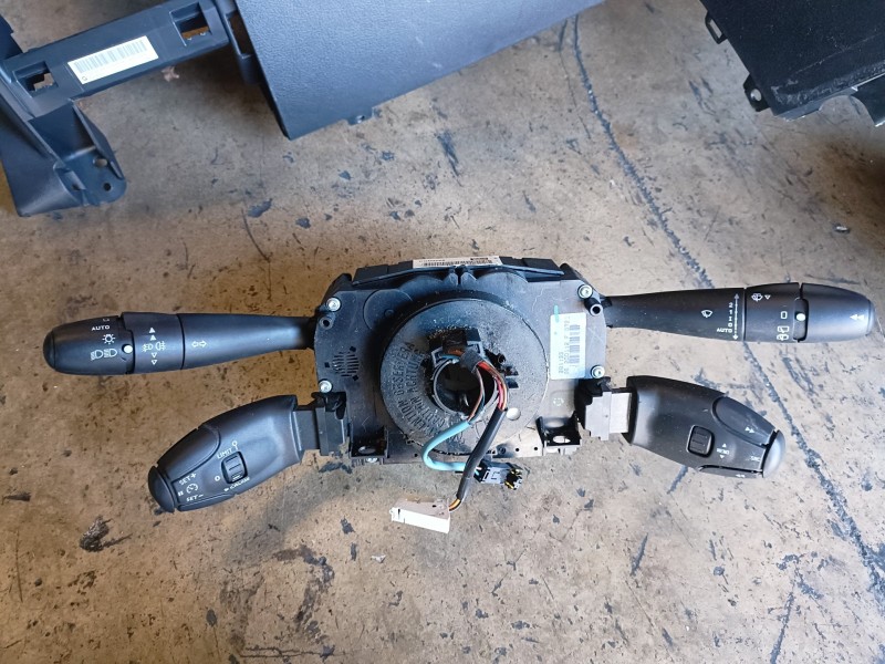 Recambio de kit airbag para peugeot 207 8hr referencia OEM IAM   