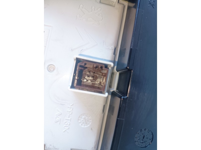 Recambio de cuadro instrumentos para peugeot 5008 rh02 referencia OEM IAM 9666276380  