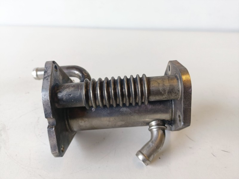 Recambio de enfriador egr para renault kangoo ii (f/kw0) k9k808 referencia OEM IAM 147355713R  