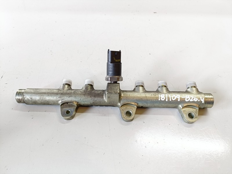 Recambio de rampa inyectora para alfa romeo 156 (116) 937a2000 referencia OEM IAM 0445214016  