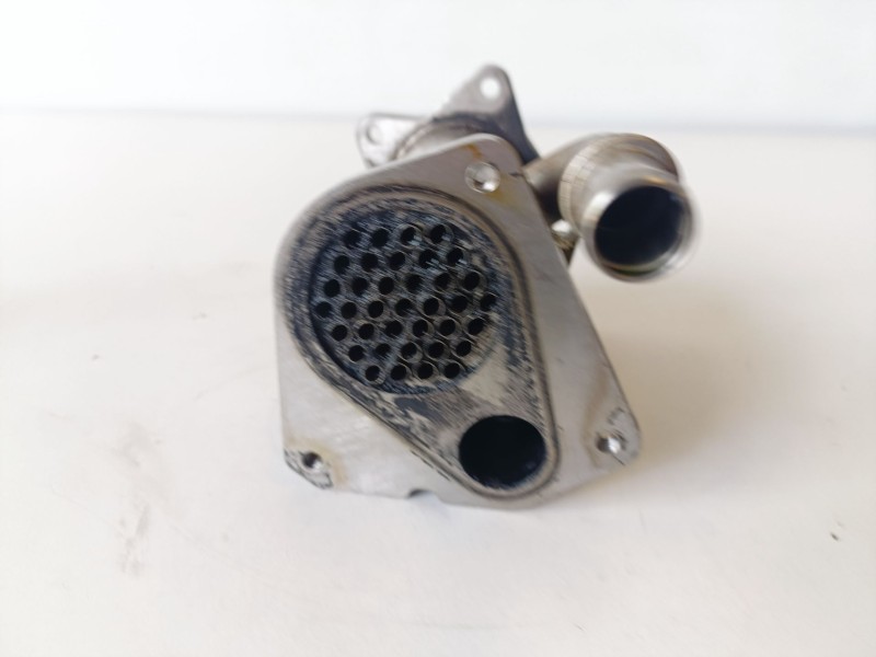 Recambio de enfriador egr para renault kangoo ii (f/kw0) k9k808 referencia OEM IAM 147355713R  