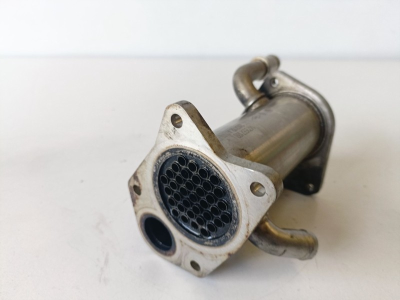 Recambio de enfriador egr para renault kangoo ii (f/kw0) k9k808 referencia OEM IAM 147355713R  