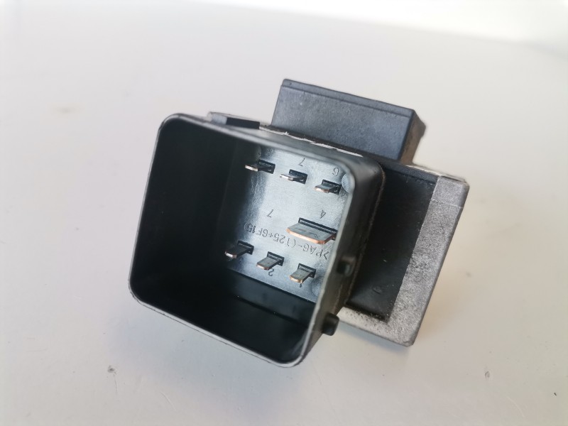 Recambio de caja precalentamiento para dacia logan 1 k9k796 referencia OEM IAM 9640469680A  