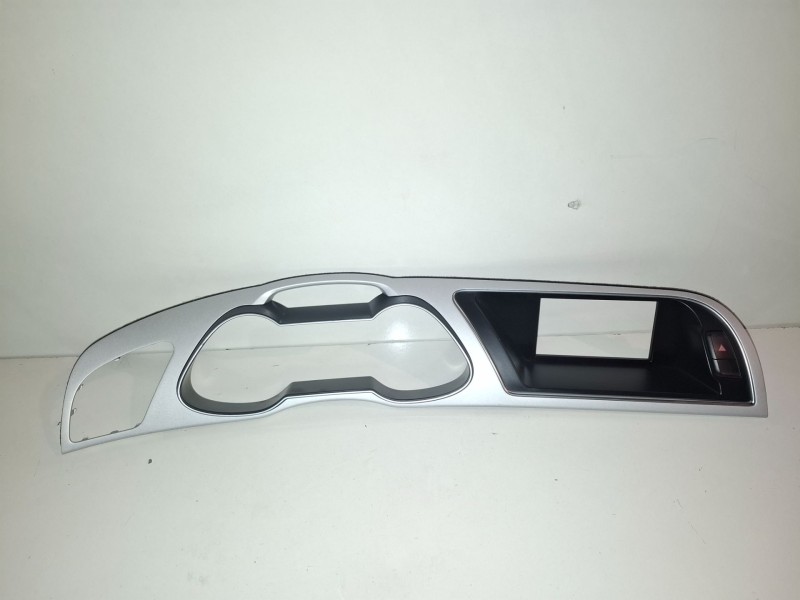 Recambio de moldura para audi a4 berlina (8k2) cjcd referencia OEM IAM 8K1857166  