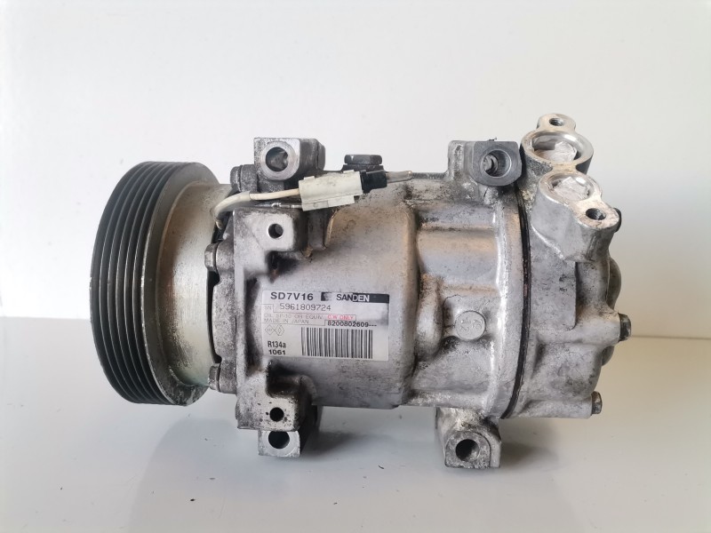 Recambio de compresor aire acondicionado para dacia logan 1 k9k796 referencia OEM IAM 8200802609  