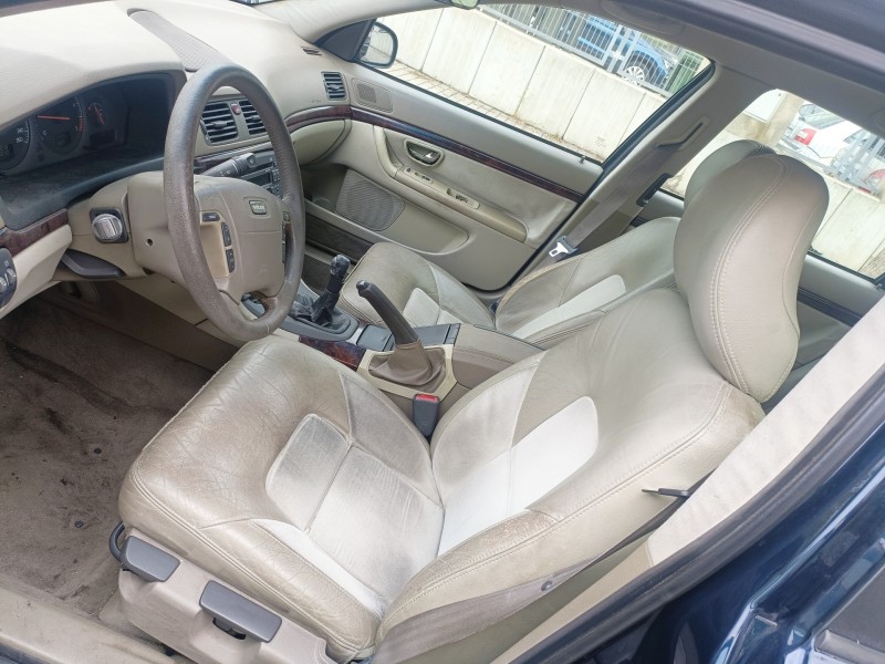volvo s80 berlina del año 2000