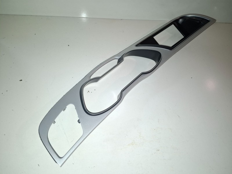 Recambio de moldura para audi a4 berlina (8k2) cjcd referencia OEM IAM 8K1857166  