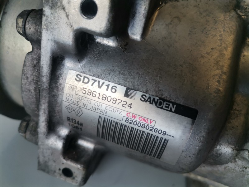 Recambio de compresor aire acondicionado para dacia logan 1 k9k796 referencia OEM IAM 8200802609  