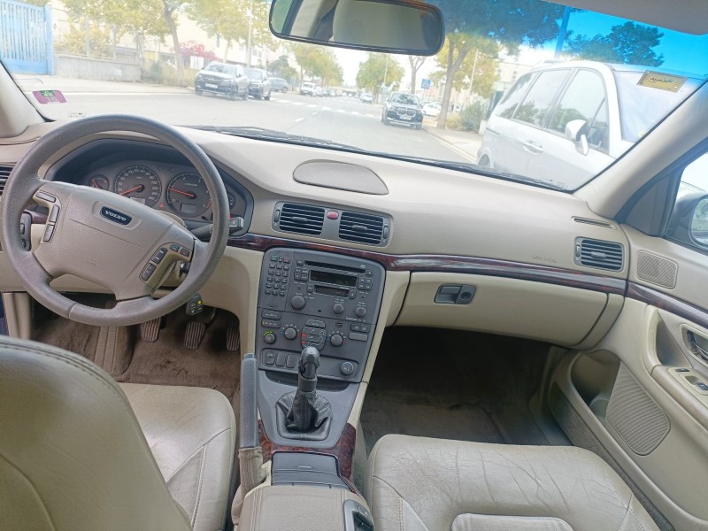 volvo s80 berlina del año 2000