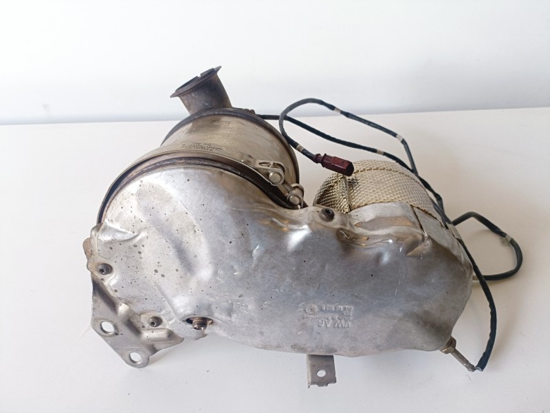 Recambio de catalizador para volkswagen golf vii (5g1/be1) clh referencia OEM IAM 04L131723M  