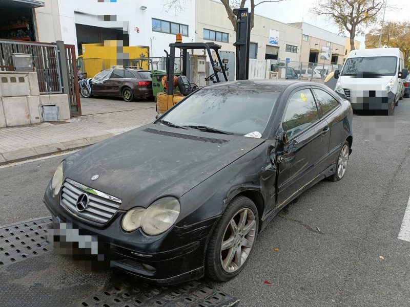 mercedes-benz clase c (bm 203) sportcoupe del año 2002