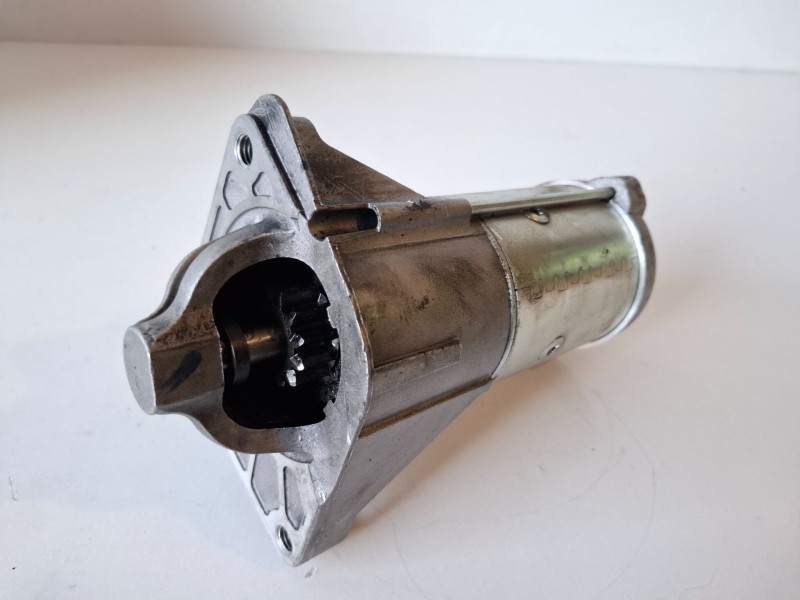 Recambio de motor arranque para nissan qashqai (j10) r9m406 referencia OEM IAM 233001375RC  