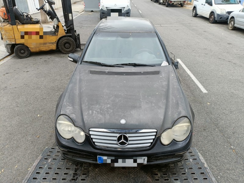 mercedes-benz clase c (bm 203) sportcoupe del año 2002