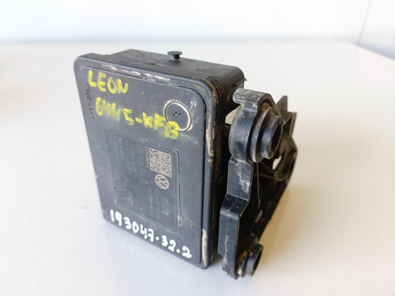 Recambio de abs para seat leon (5f1) crmb referencia OEM IAM 5Q0614517CG/5Q0614517CG  