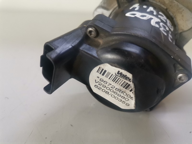 Recambio de valvula egr para citroen c4 picasso 9h01 referencia OEM IAM 9672880080  