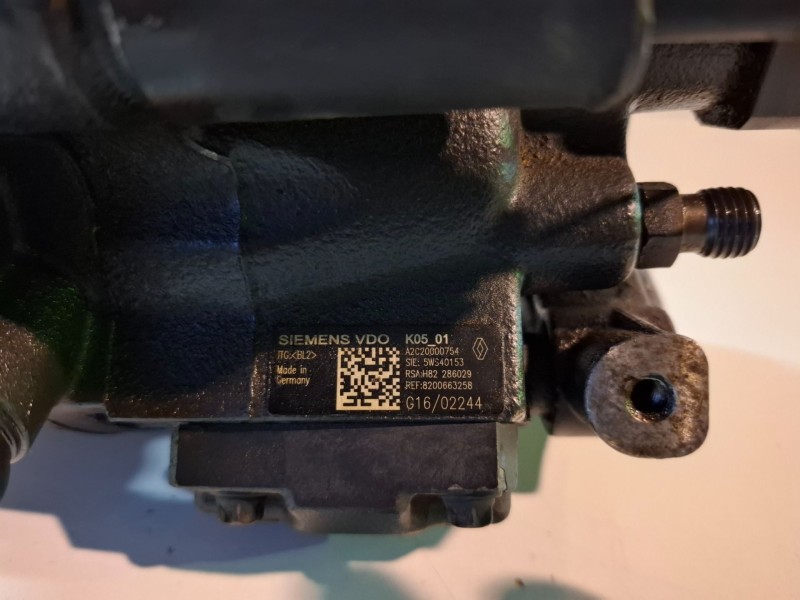 Recambio de bomba inyeccion para renault scenic ii (jm) k9k732 referencia OEM IAM A2C20000754  