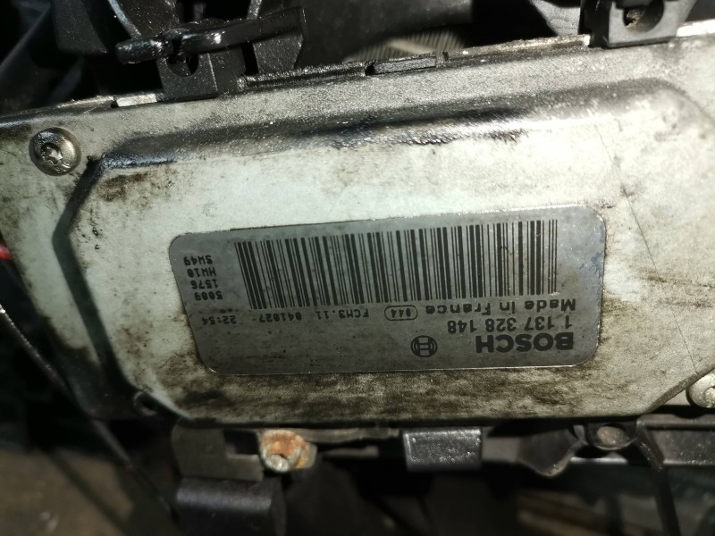 Recambio de electroventilador para mazda 3 berlina (bk) y6 referencia OEM IAM 1137328148/0130303963  