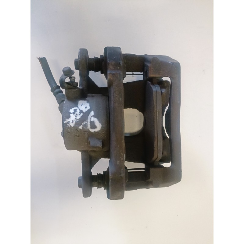 Recambio de pinza de freno delantera derecha para bmw serie 1 berlina (e81/e87) n47d20a referencia OEM IAM 3019B  