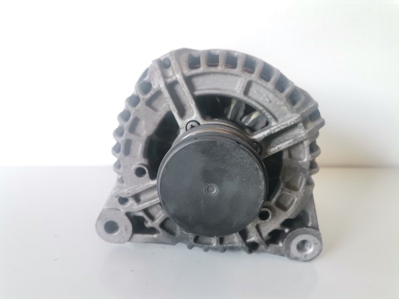 Recambio de alternador para lancia phedra (180) rhr referencia OEM IAM 0986046240  
