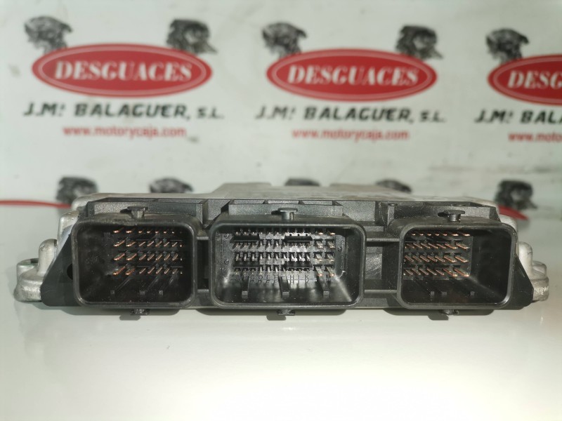 Recambio de centralita motor uce para mazda 3 berlina (bk) y6 referencia OEM IAM 3U7112A650SA/0281011618  