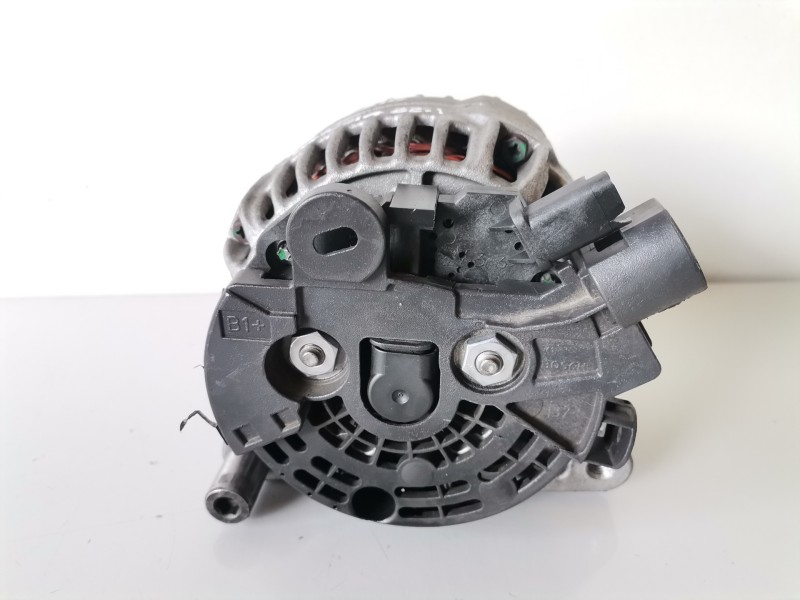 Recambio de alternador para lancia phedra (180) rhr referencia OEM IAM 0986046240  