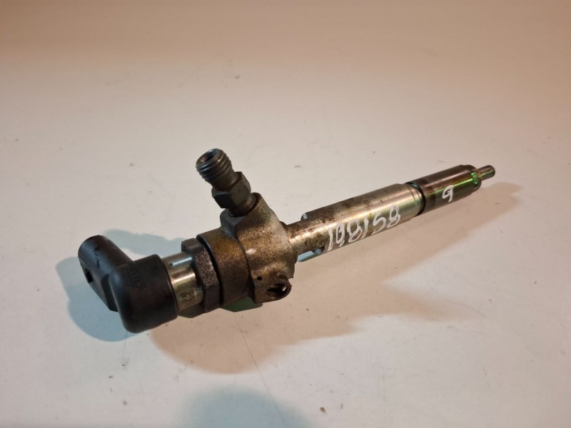 Recambio de inyector para renault scenic ii (jm) k9k732 referencia OEM IAM 8200380253  