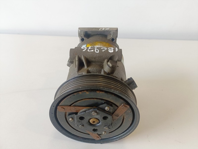 Recambio de compresor aire acondicionado para renault megane ii berlina 3p k4j730 referencia OEM IAM 8200316164  