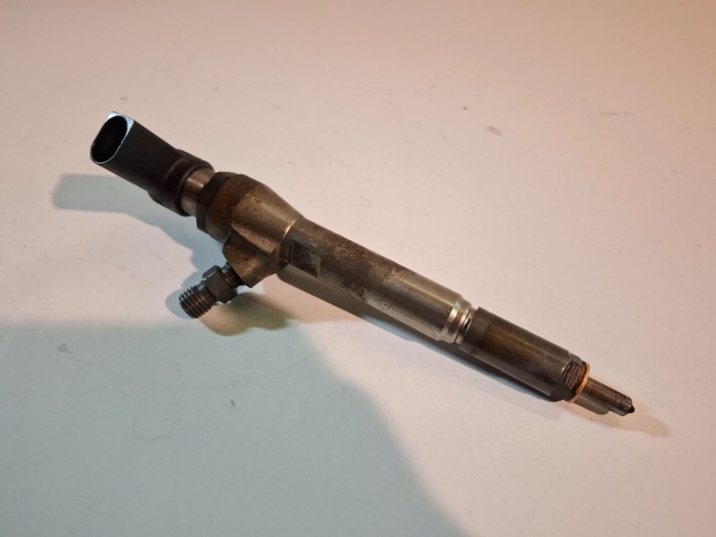 Recambio de inyector para renault scenic ii (jm) k9k732 referencia OEM IAM 8200380253  