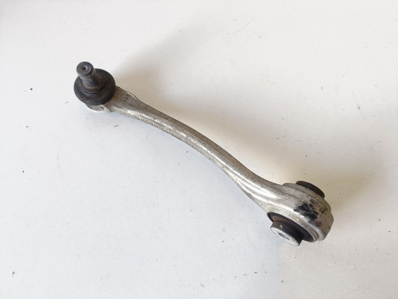 Recambio de brazo suspension superior delantero izquierdo para audi a4 avant (8w5) cswb referencia OEM IAM   