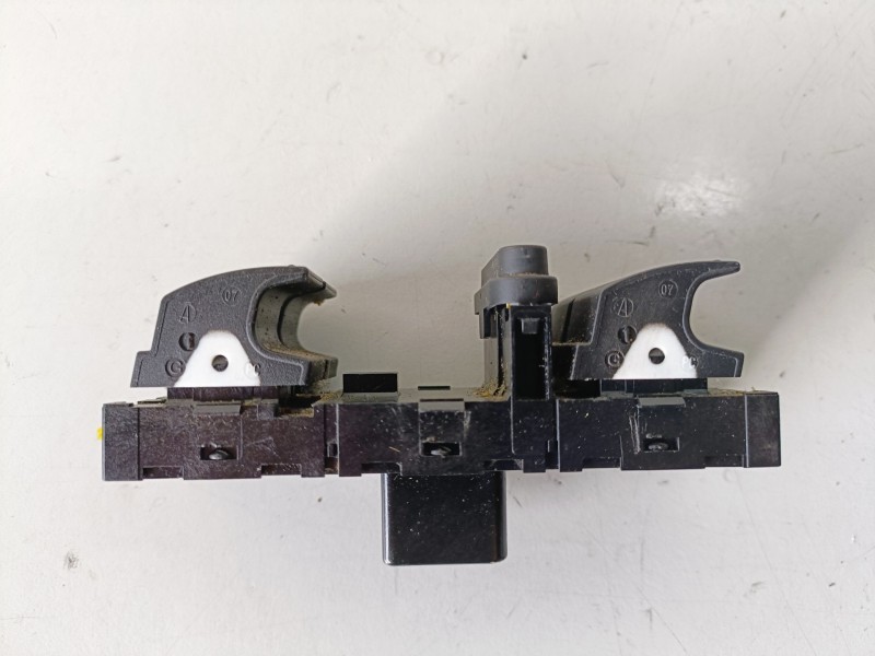 Recambio de mando elevalunas delantero izquierdo para seat ibiza (6p1) chzb referencia OEM IAM 1K4959857C  