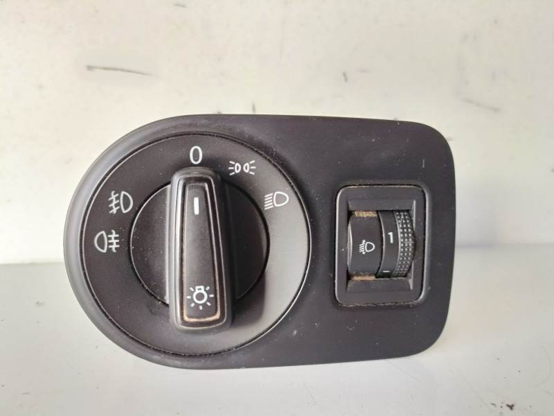 Recambio de mando luces para seat ibiza (6p1) chzb referencia OEM IAM 6P1858060  