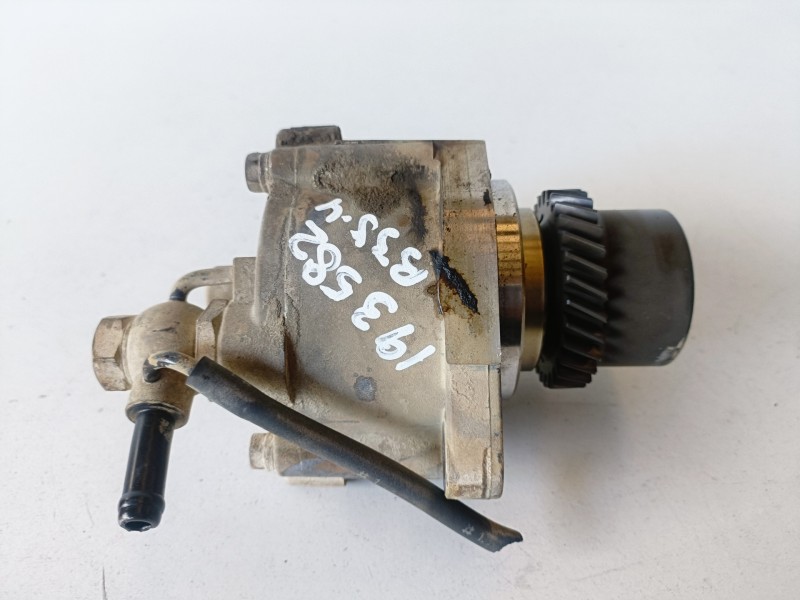 Recambio de depresor freno / bomba vacio para toyota land cruiser (j9) 1kzte referencia OEM IAM   