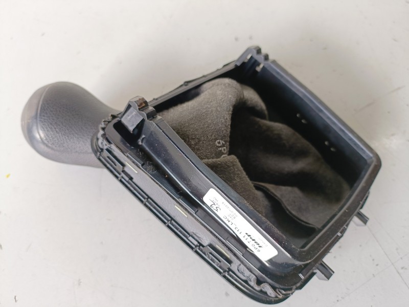 Recambio de pomo palanca cambio para seat ibiza (6p1) chzb referencia OEM IAM 6P0711113LKC  