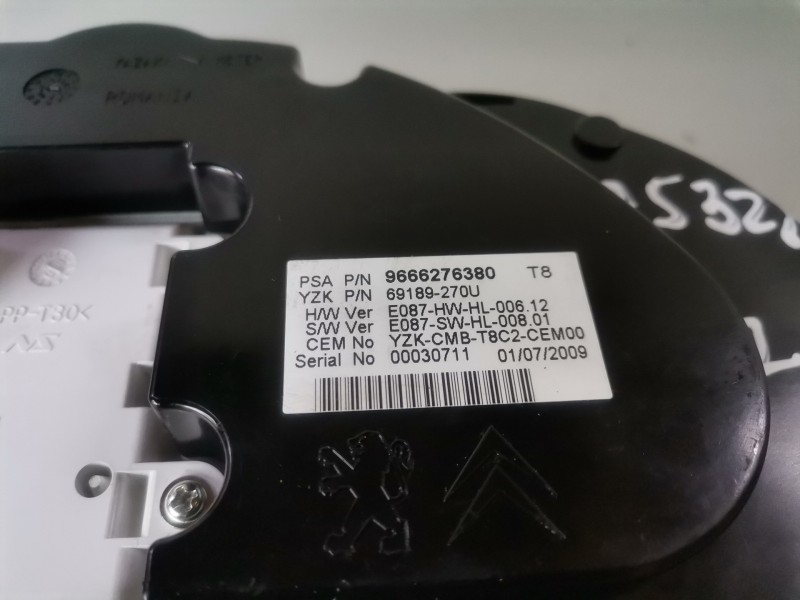 Recambio de cuadro instrumentos para peugeot 3008 9hz / 9h01 referencia OEM IAM 9666247580  