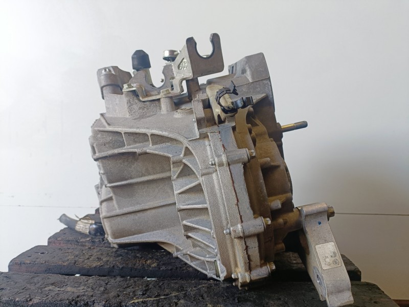 Recambio de caja cambios para lancia delta (181) 198a2000 referencia OEM IAM C63563504  