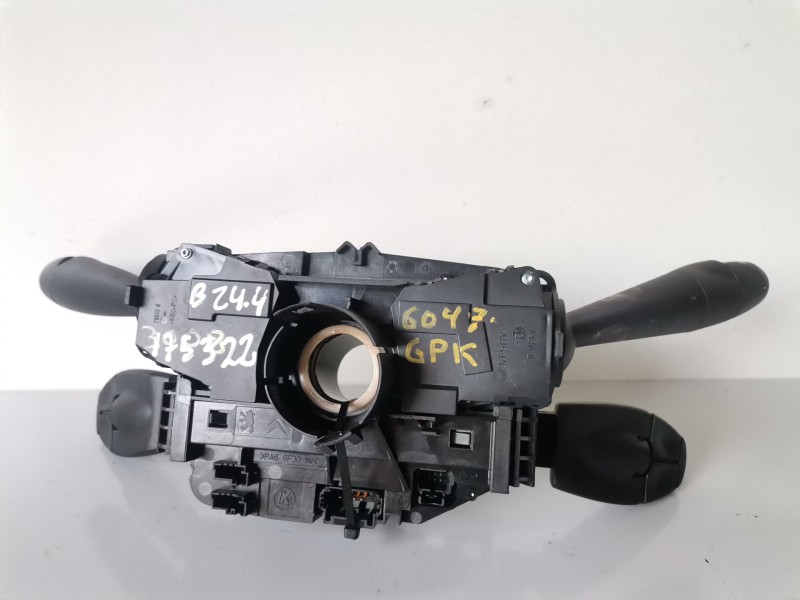 Recambio de mando luces para peugeot 3008 9hz / 9h01 referencia OEM IAM 96663614XT  