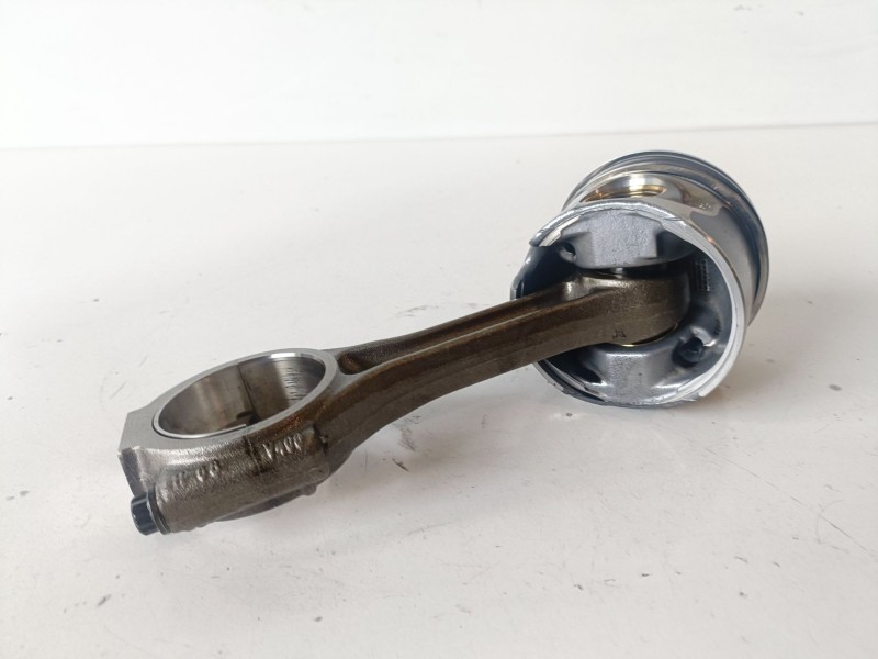 Recambio de piston para volkswagen passat cc (357) cffb referencia OEM IAM 081188  