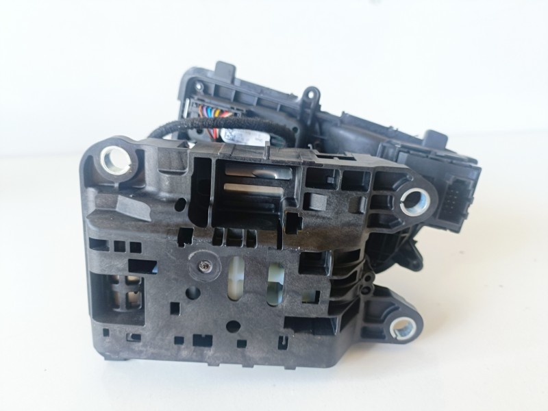 Recambio de palanca cambio para audi a4 avant (8w5) cswb referencia OEM IAM 8W1713041J  